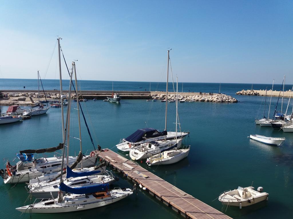 Il Da Vinci Casa Vacanze Джовинаццо Экстерьер фото
